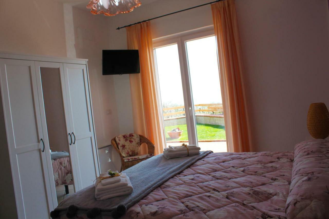 Bella Vista B&B Montecorvino Pugliano ภายนอก รูปภาพ